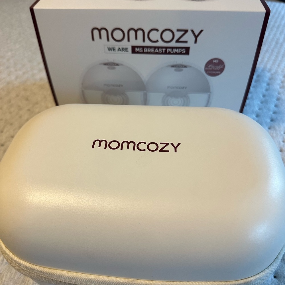 Momcozy M5 Breast Pump and Storage Case